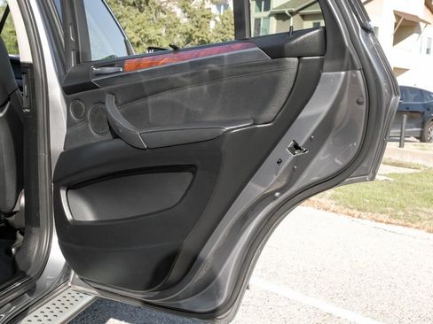 Used 2013 BMW X5 xDrive50i image 52