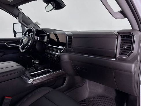 Used 2024 Chevrolet Silverado 1500 LTZ image 30