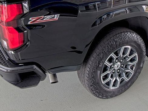 New 2023 Chevrolet Colorado Z71 w/ Z71 Convenience Package 2 AWD/4WD image 13