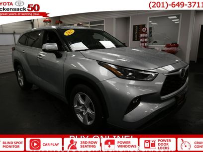 Certified 2025 Toyota Highlander LE