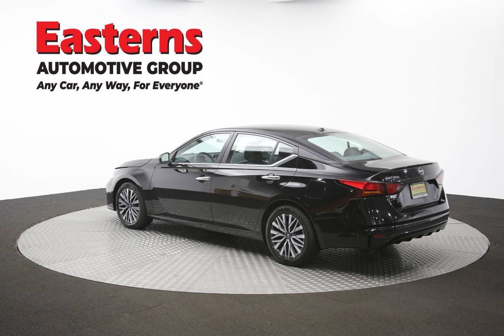 Used 2025 Nissan Altima 2.5 SV FWD image 63