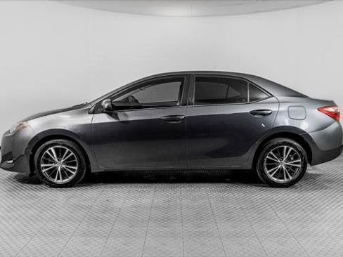 Used 2017 Toyota Corolla LE w/ LE Premium Package w/Moonroof FWD image 3
