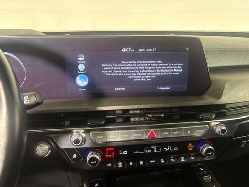 Used 2025 Kia Telluride SX Prestige X-Line AWD/4WD image 16