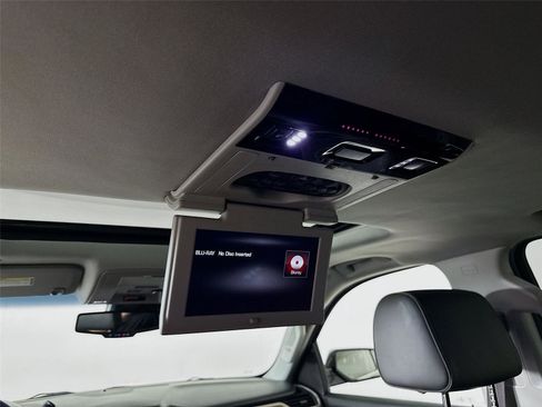 Used 2016 GMC Yukon XL Denali w/ Open Road Package AWD/4WD image 35