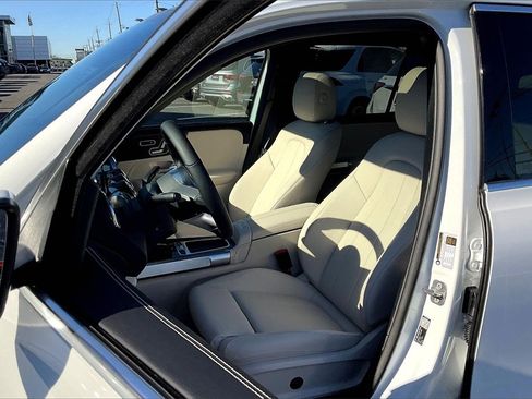 New 2026 Mercedes-Benz GLB 250 4MATIC image 9