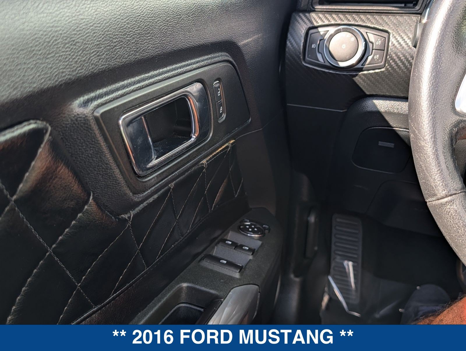 Used 2016 Ford Mustang Convertible w/ Equipment Group 051A RWD image 20