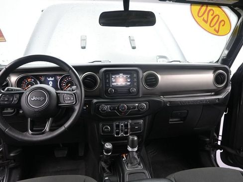 Used 2020 Jeep Wrangler Unlimited Sport S AWD/4WD image 33