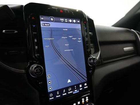 Used 2024 RAM 3500 Big Horn w/ Sport Appearance Package image 11