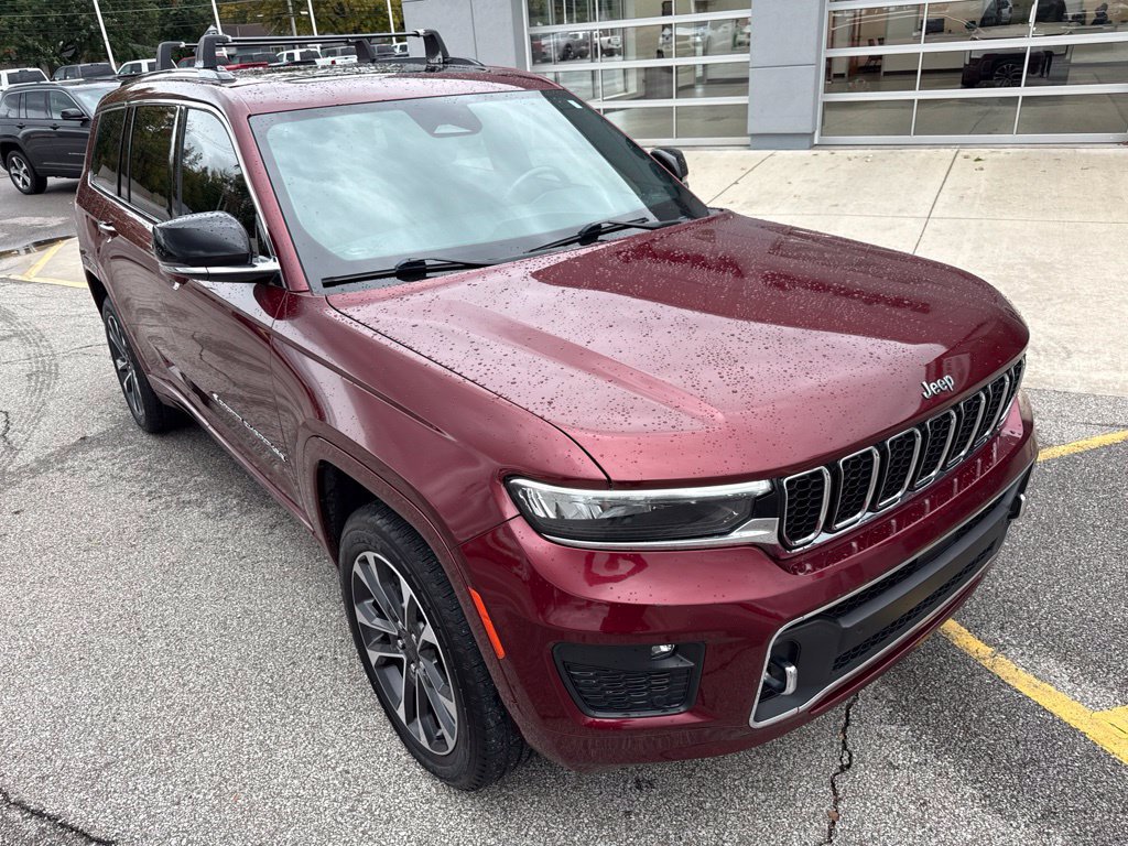 Used 2021 Jeep Grand Cherokee L Overland w/ Luxury Tech Group IV AWD/4WD image 6
