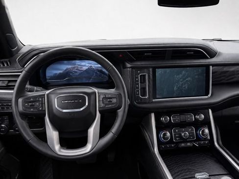 Used 2024 GMC Yukon Denali AWD/4WD image 21