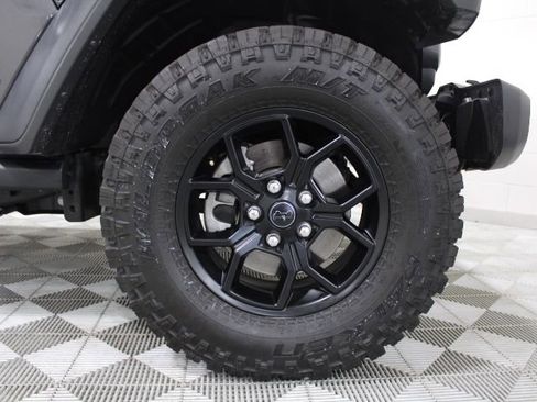 Used 2024 Jeep Wrangler Sport AWD/4WD image 40