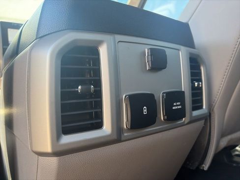 Used 2019 Ford F150 Lariat AWD/4WD image 26