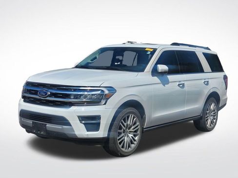 Used 2024 Ford Expedition Limited RWD image 2