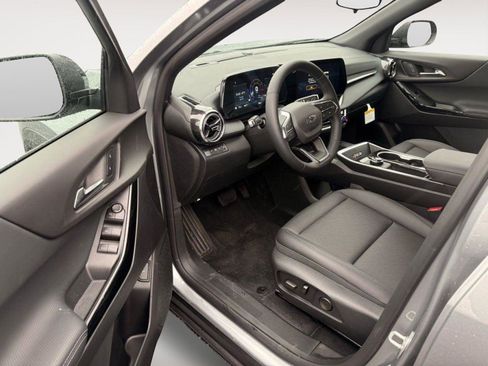 New 2026 Chevrolet Equinox LT w/ Convenience Package II AWD/4WD image 5