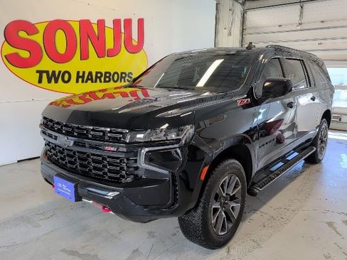 Used 2023 Chevrolet Suburban Z71 image 1