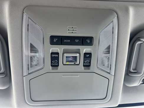 Used 2022 Toyota RAV4 XLE w/ Convenience Package image 28