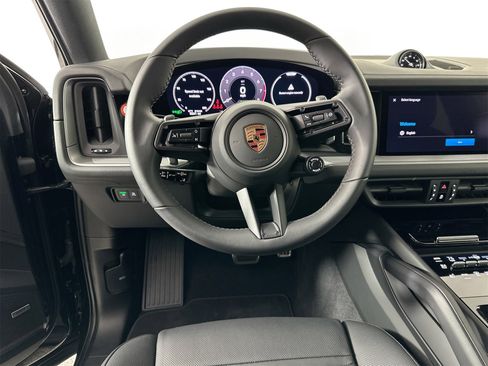 Certified 2025 Porsche Cayenne S image 18