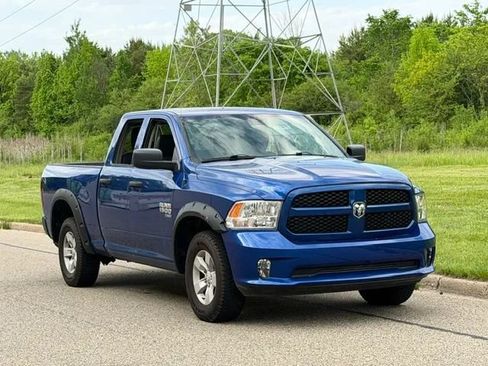 Used 2019 RAM 1500 Express AWD/4WD image 28