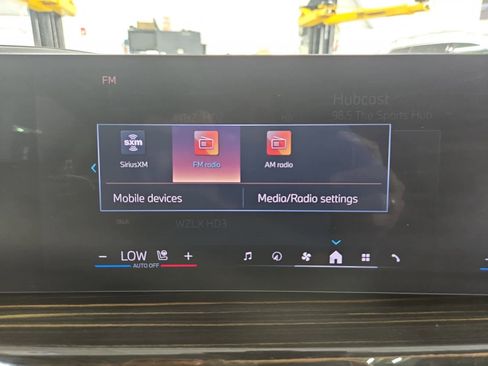 Used 2025 BMW X7 xDrive40i image 55