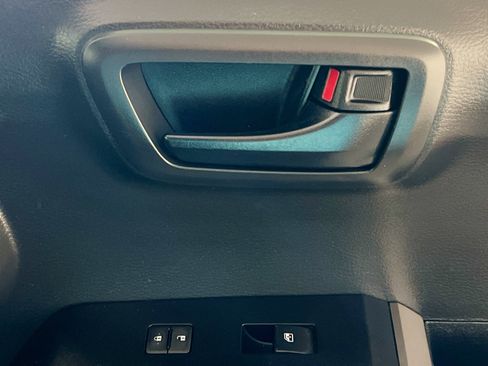 Used 2022 Toyota Tacoma SR5 image 31