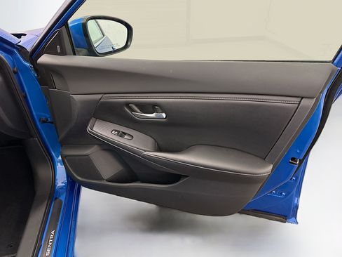 Used 2022 Nissan Sentra SV w/ All-Weather Package FWD image 32