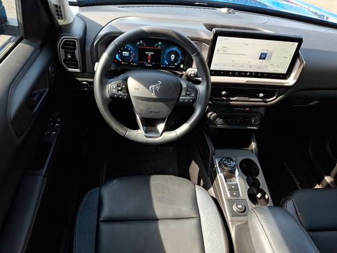 Certified 2025 Ford Bronco Sport Outer Banks w/ Outer Banks Tech Package+ AWD/4WD image 12