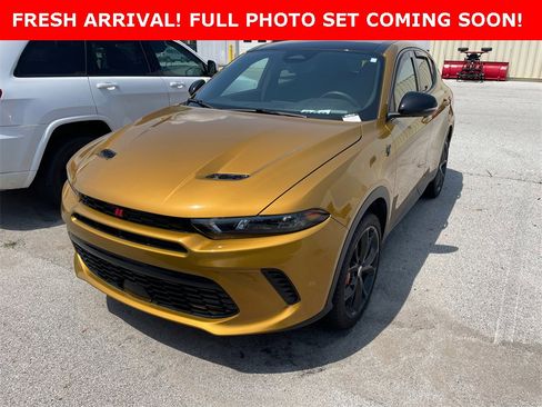 Used 2024 Dodge Hornet GT image 1