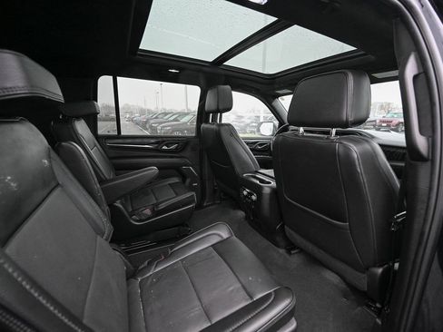 Used 2023 GMC Yukon XL Denali image 26