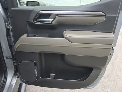 Used 2024 Chevrolet Silverado 1500 ZR2 w/ Technology Package image 21