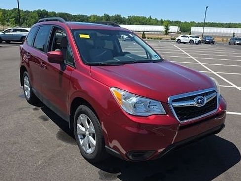 Used 2015 Subaru Forester 2.5i Premium w/ Popular Package #1 AWD/4WD image 4