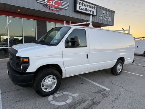 Used 2013 Ford E-350 and Econoline 350 Extended Super Duty w/ PWR Group image 2