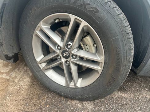 Used 2018 Hyundai Santa Fe Sport AWD/4WD image 3
