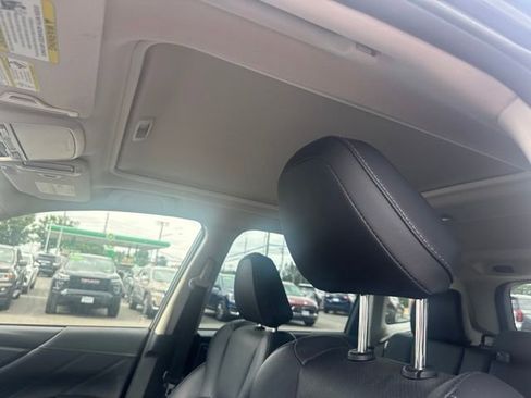Used 2021 Subaru Forester Limited AWD/4WD image 9