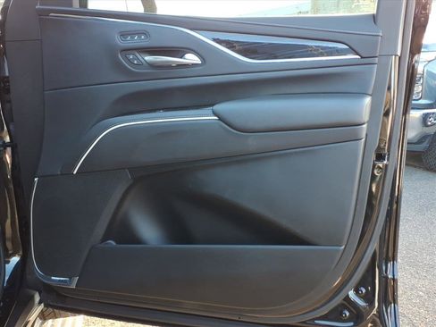 Used 2021 Cadillac Escalade ESV Sport w/ Driver Assist Tech Package image 12