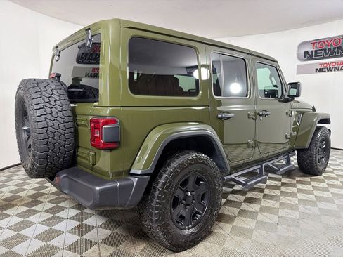 Used 2024 Jeep Wrangler Unlimited Sahara AWD/4WD image 3