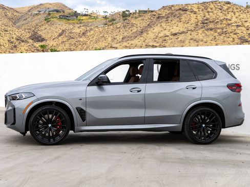 Used 2026 BMW X5 M60i AWD/4WD image 3