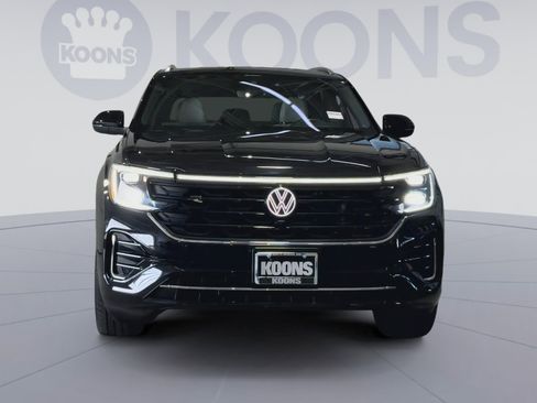 Used 2024 Volkswagen Atlas Cross Sport SEL Premium R-Line AWD/4WD image 4