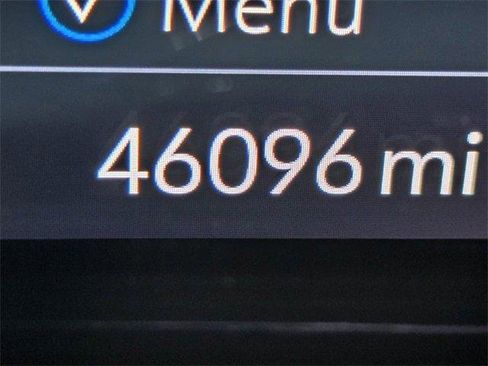 Certified 2022 Buick Envision Avenir w/ Technology Package II image 23