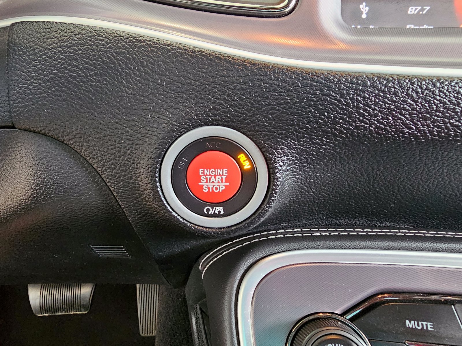 Used 2019 Dodge Challenger SRT Hellcat Redeye RWD image 22