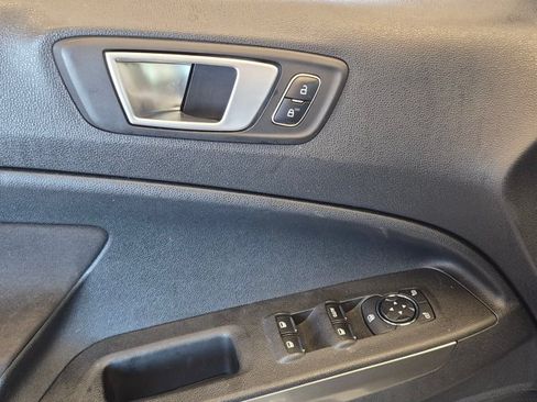 Used 2018 Ford EcoSport SE FWD image 15
