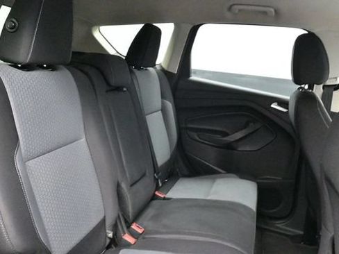 Used 2017 Ford Escape SE w/ Equipment Group 201A AWD/4WD image 14