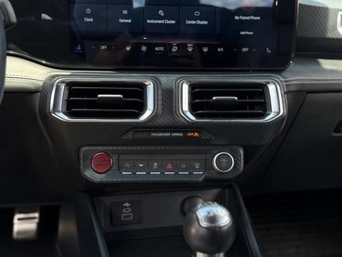 Used 2025 Ford Mustang GT Premium RWD image 19