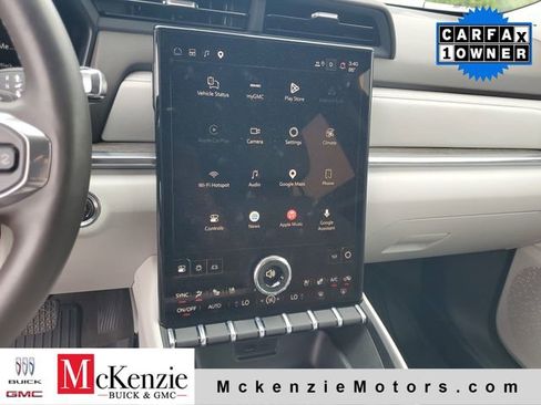 Used 2026 GMC Terrain Denali w/ LPO, Floor Liner Package AWD/4WD image 15