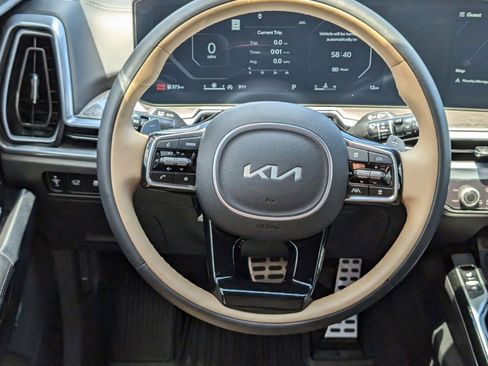 Used 2024 Kia Sorento SX Prestige w/ Olive Brown Leather Package image 14