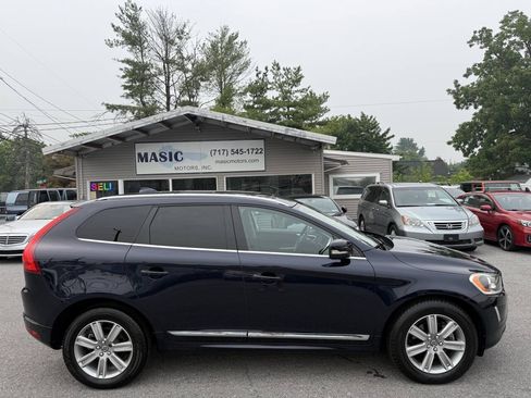 Used 2016 Volvo XC60 T6 w/ Proximity Package AWD/4WD image 3