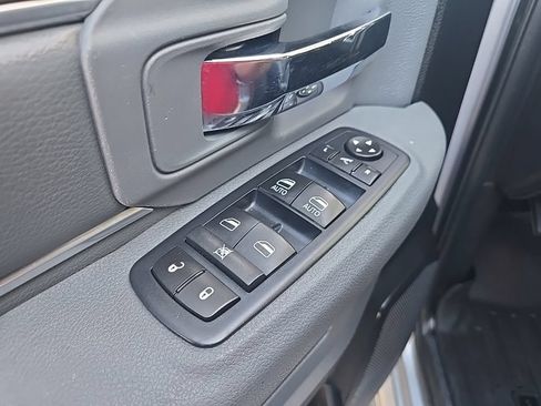 Used 2017 RAM 2500 Big Horn w/ Sport Appearance Group AWD/4WD image 13