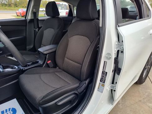 Used 2023 Kia Forte LXS FWD image 15