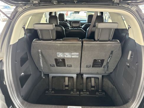 Used 2024 Kia Carnival LX image 22