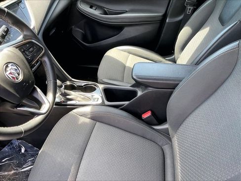 Used 2022 Buick Encore GX Preferred w/ Cold Weather Comfort Package AWD/4WD image 20