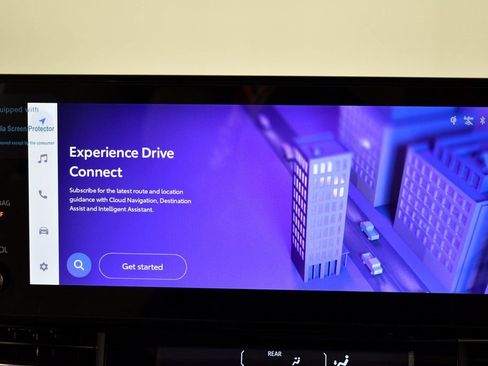 Certified 2025 Toyota Sienna Platinum image 49